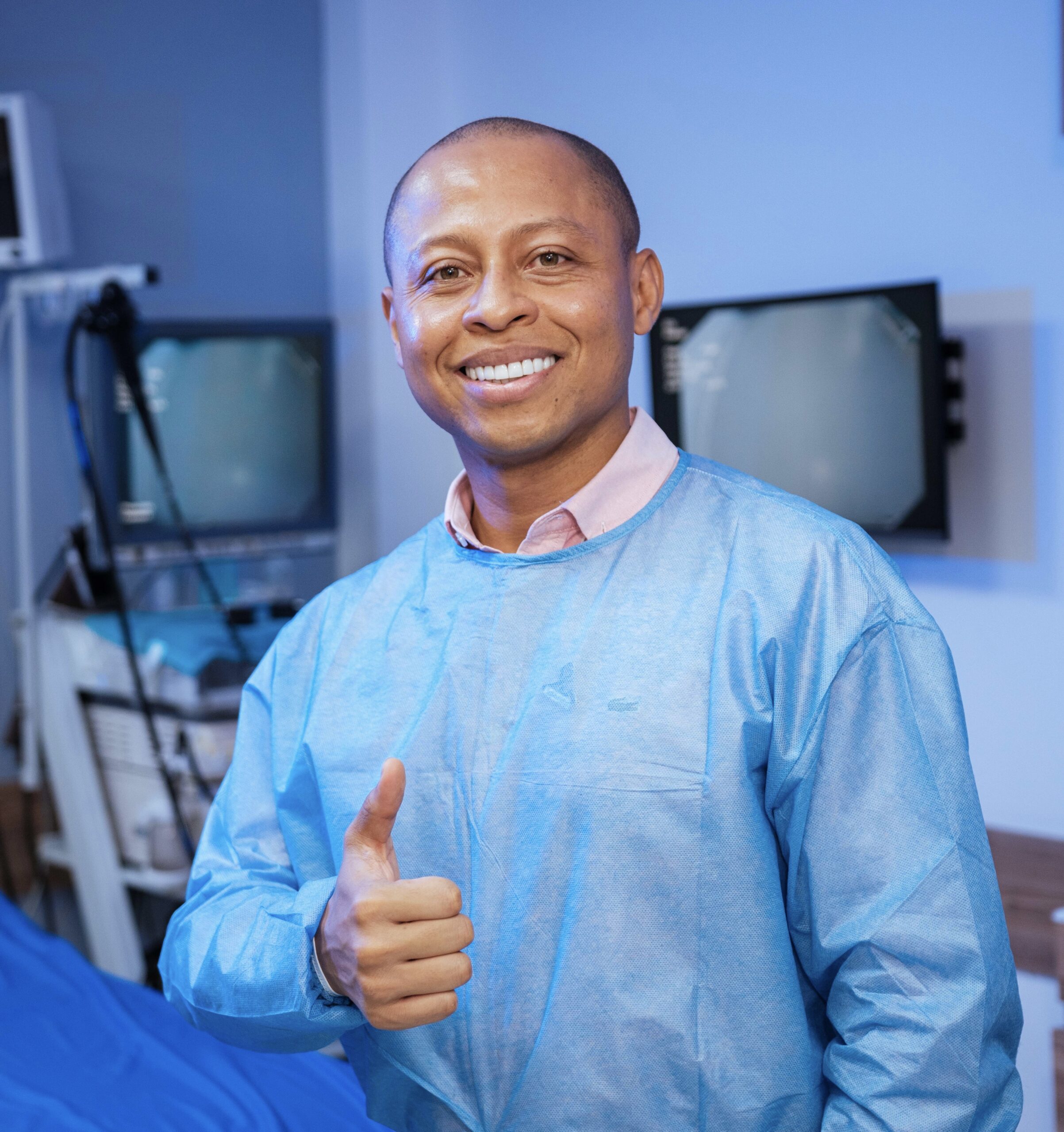 Dr. Alain Guardo